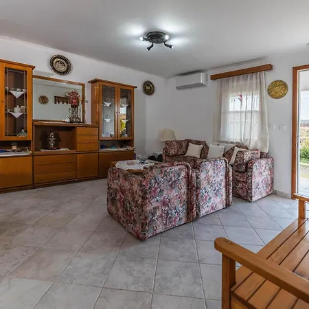 Hara Kiotari * Gennadi