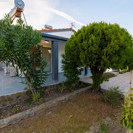 Hara Kiotari * Γεννάδι